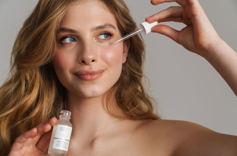 Kết hợp serum dưỡng trắng trước khi đắp mặt nạ cho hiệu quả cao