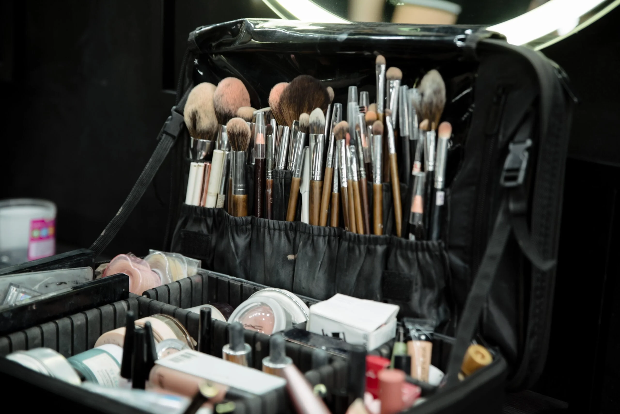 Học make up: Hướng dẫn toàn diện từ cơ bản đến nâng cao cho người mới bắt đầu 3 Học make up thep các loại da và tone màu da
