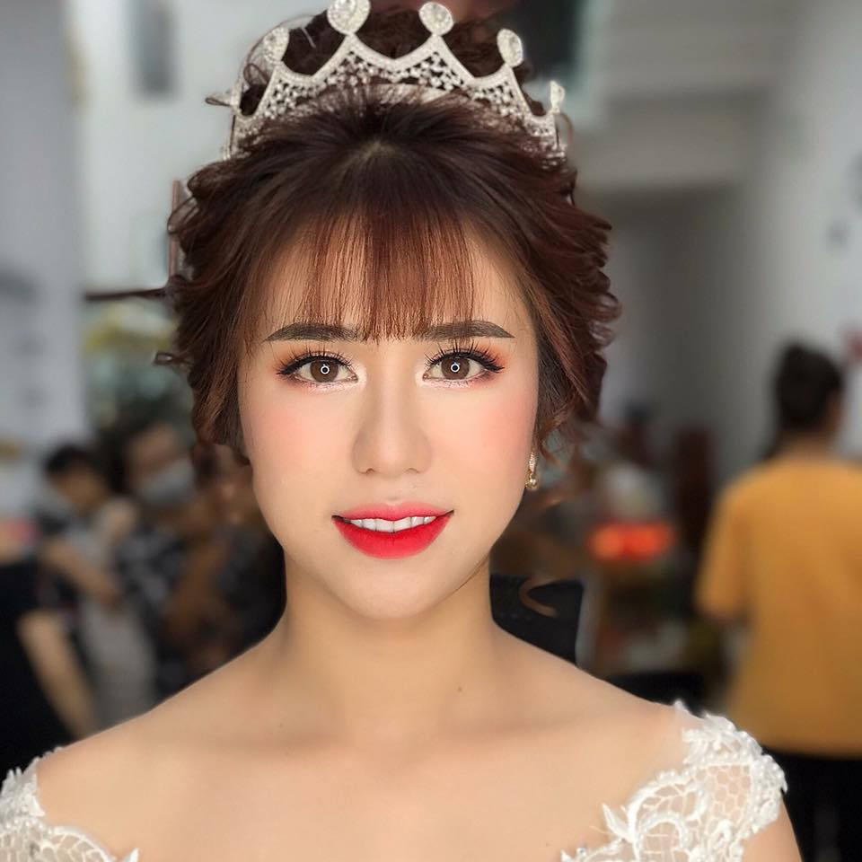 Bí quyết tiết kiệm giá make up cô dâu hiệu quả nhất